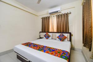 FabHotel New Annapurna Plaza - Nr Axis Mall