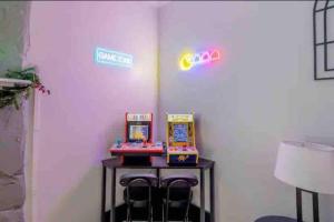Escape the City w/King Bed, Arcade Games & Firepit