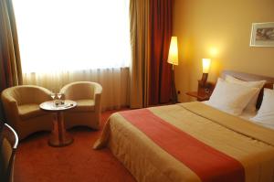 Superior Double or Twin Room room in Perla Resort & Entertainment