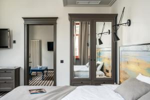 Suite room in PANORAMA Lviv Hotel
