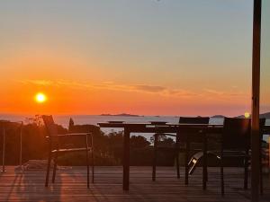 Maisons de vacances L'Orangeraie de Portigliolo - Vue mer 4 chambres : photos des chambres