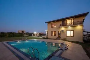 Alaya Stays 3 BHK Farmhouse wit Pvt Pool & Garden - Anantara - Mahendragarh