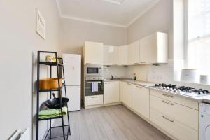 George IV Bridge - Superbly located 3 bedroom!