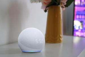 Stylish 2 Bed Apt 104 - City Centre, FREE Parking, Coffee Machine & Netflix - Hosted by Stay Host Save