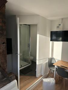 Appartements London Pub Brasserie : photos des chambres
