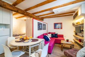 Old Town Historical Residence Apartment 2