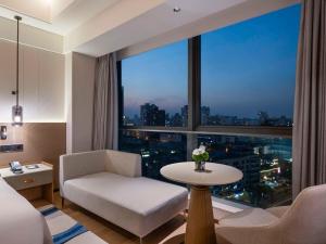 Novotel Shanghai JingAn
