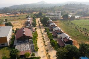 Lake Valley Resort and Spa Tirupati, 27 kms from Talakona Waterfall