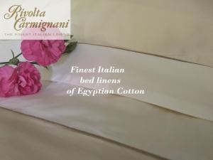 Luxury City Seafront Apartment with Balcony