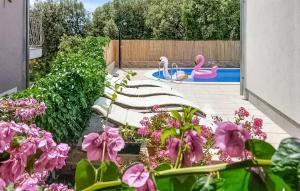 Stunning Apartment In Brodarica