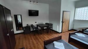 Baza noclegowa Mistral