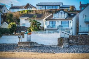Beachways - 5 Bedroom Holiday Home - Saundersfoot