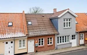1 Bedroom Awesome Home In Middelfart - Strib