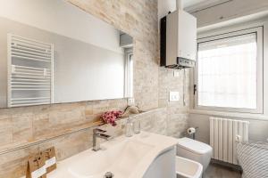 Tania Home - Pavia City - by Host4U