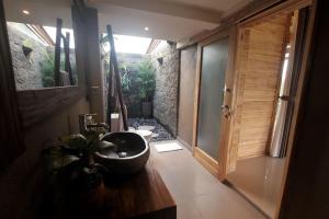 Dukuh Ubud Villa #1 Ricefield View