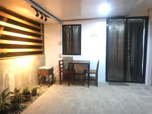 Central Hub Homestay