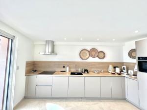 Shelly luxury sea view by Welcome to Cannes