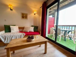 Appartements CHARMANT T3 AVEC VUE SUR LA MONTAGNE : photos des chambres