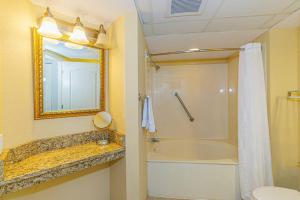NEW! Carolinian 22 OF Master Free Parking & Wi-fi