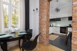 Stylish Apartment Parkowa in Sopot by Renters