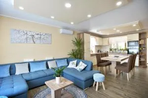 HUSZÁR VENDÉGHÁZ - 上塔尔卡尼