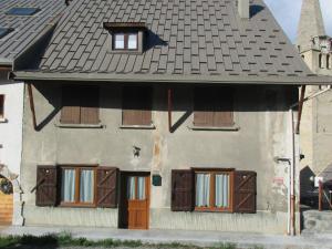 Appartements Maison de vacances 2 chambres, Wi-Fi, a Saint-Chaffrey - FR-1-762-15 : photos des chambres