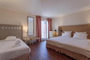 Hotels Grand Tonic Hotel & SPA NUXE : Chambre Triple
