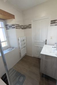 Villas GITE 6 personnes a Pailherols : photos des chambres