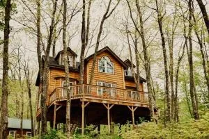 Treehouse in Maine woods- The Grand Oak - بيتيل