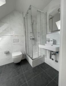 Central & modern penthouse-studio with balcony & air-condition