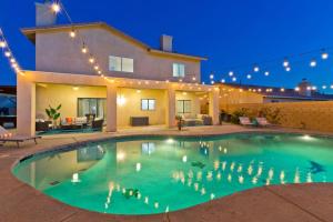 The Hideaway Home With Large Pool And Billiards Table
