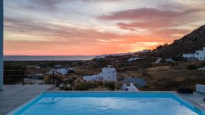 Villa Milagro 4Br with Sea View Mikri Vigla Beach