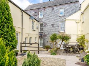 3 Bed in Pembroke 83322