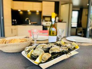 Chalets Cottage La Petite Bauloise - Piscine sous dome - Parking : photos des chambres