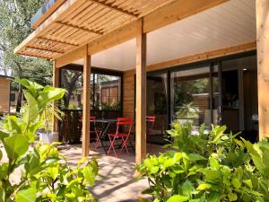 Chalets Cottage La Petite Bauloise - Piscine sous dome - Parking : photos des chambres