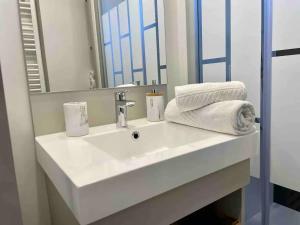 Chalets Cottage La Petite Bauloise - Piscine sous dome - Parking : photos des chambres