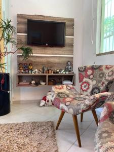 Casa em Gov. Celso Ramos 3 quartos com piscina.