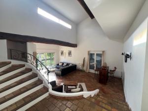 Villa provençale calme avec piscine chauffée 6 ch