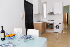 Stylish St Julians 2 bedroom apartment for rent in the city centre with Terrace