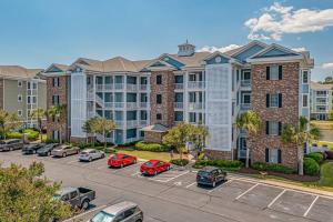 NEW! Centrally located 3BR Golf and Beach Condo