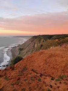 HolzenCabin Vista al mar y Tinaja - Polcura