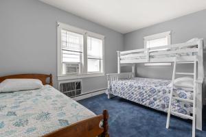 6 10th Bottom Apartment