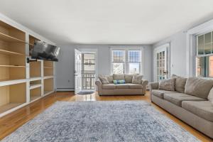 6 10th Top Apartment Oceanview