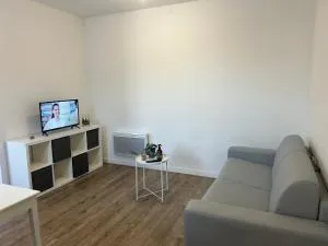 superbe studio meublé avec parking - 路易维尔