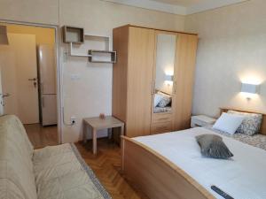 Studio für 2 Personen 1 Kind ca 32 qm in Rab - Barbat, Kvarner Bucht Rab - b45184