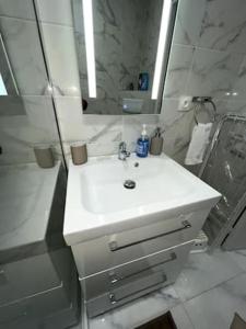 Appartements appartement entier sur Reims - 4 Voyageurs : photos des chambres