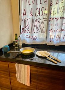 Jungle Gem with Swim-Up Pool & Easy Paved Access