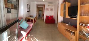 Apartamento junto al mar Los Marineros con acceso independiente por terraza