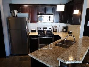 Sweet Condo Canmore GR：）