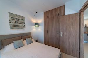 Manifesto Seaview Apartment II